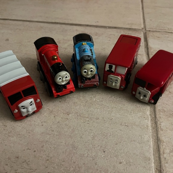 Motorized Wooden Railway Thomas Friends Die-Cast Train Set